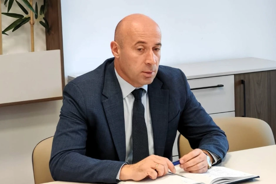 Prefectul Cătălin Văsii demisionează după aproape 7 ani de mandat